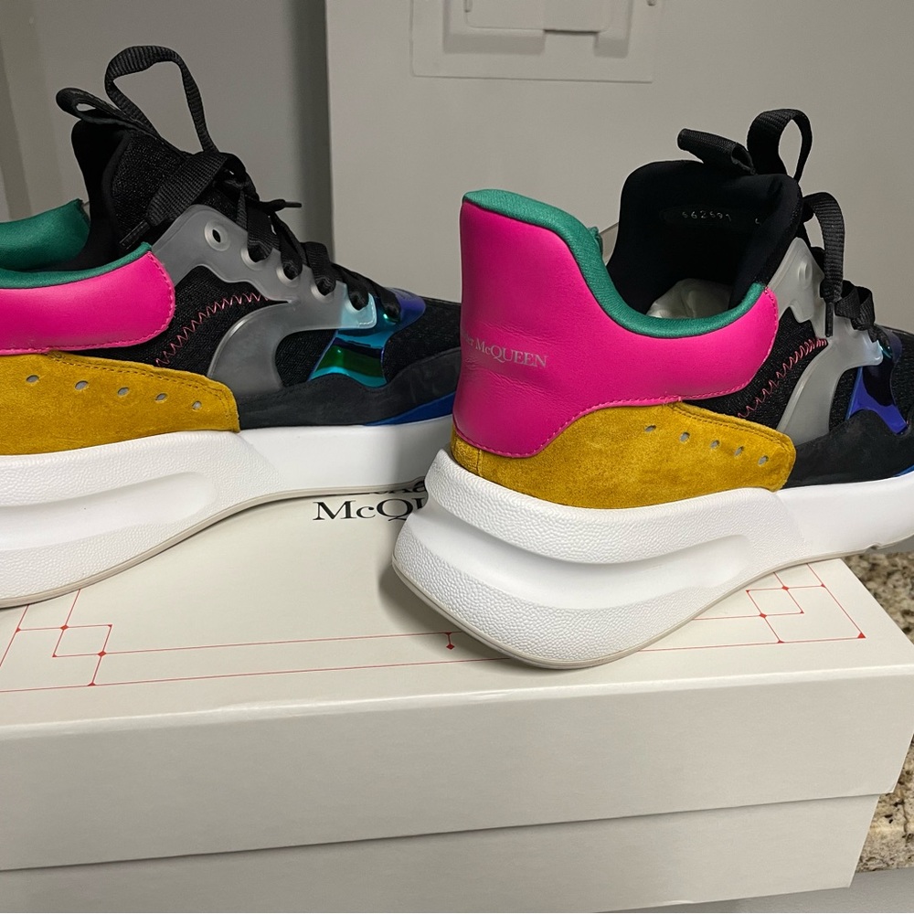 COPY - Alexander McQueen pre owned mens sneakers - Picture 6 of 7